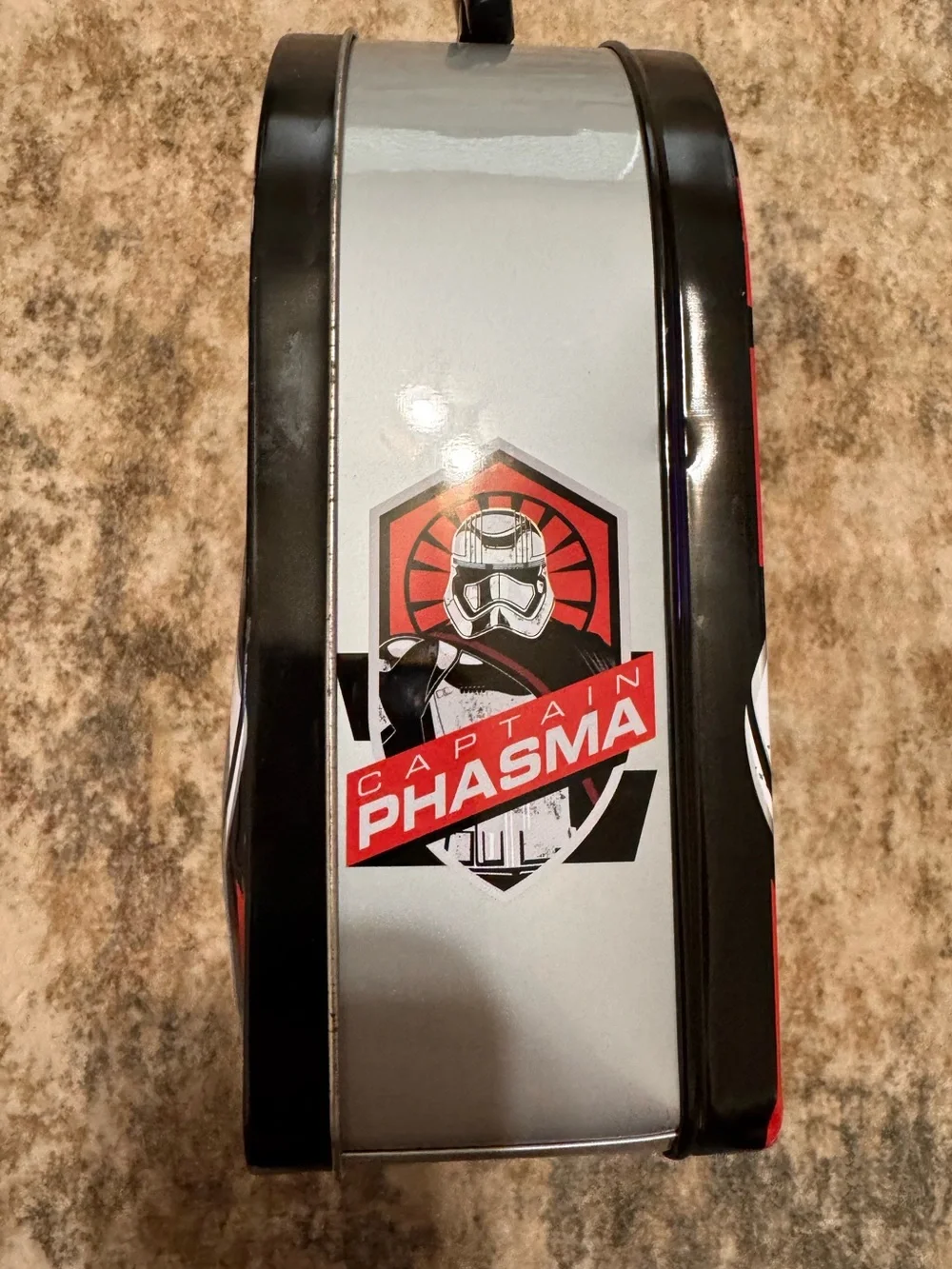 Star Wars-The Force Awakens Captain Phasma  Collectible Metal Tin Lunch box